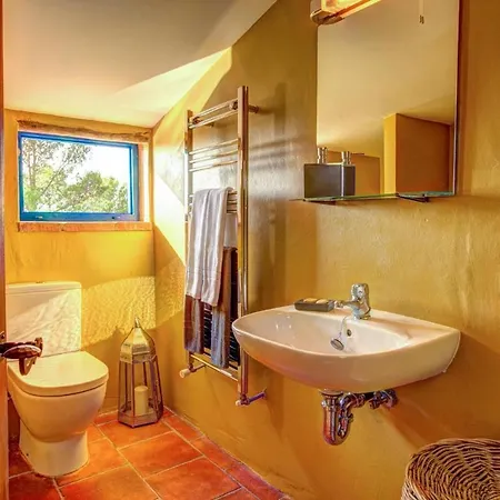 Sleeps 8