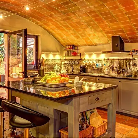 Sleeps 8
